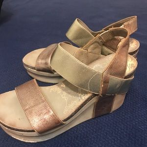 Platform Dress Shoes